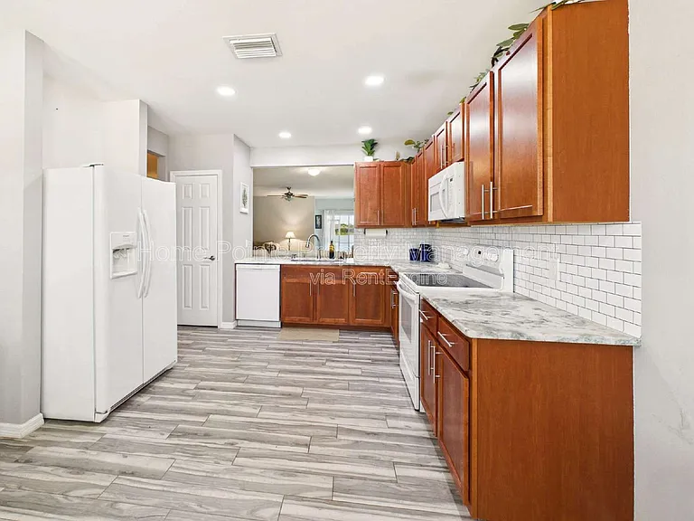 3420 Cancun Ct — Photo 5