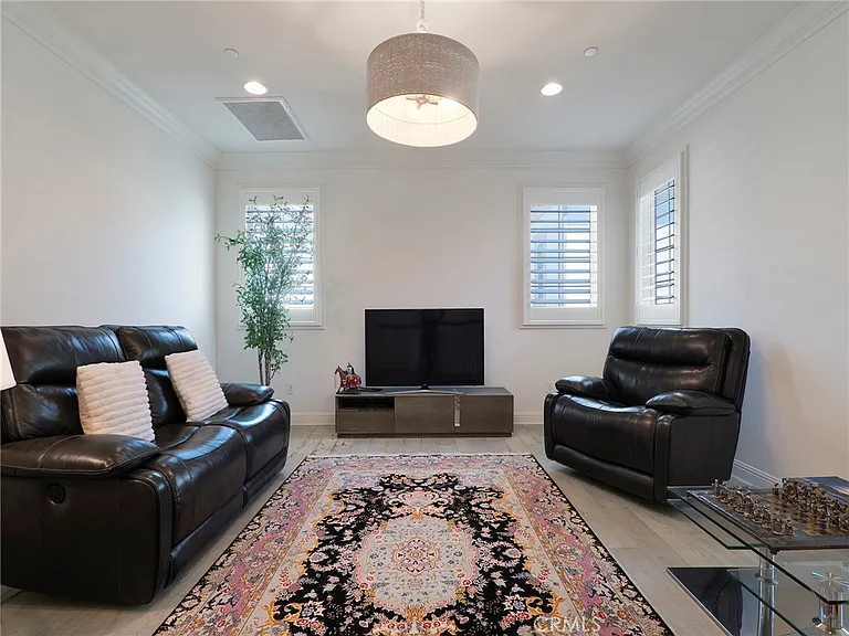 11911 Ancona Way — Photo 31
