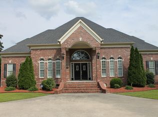 209 Foxcroft Ln, Winterville, NC 28590