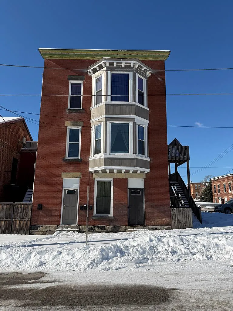 1517 Wood Street photo 1