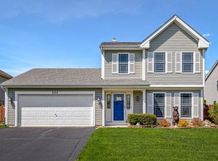 555 Foxford Rd, Bartlett, IL 60103