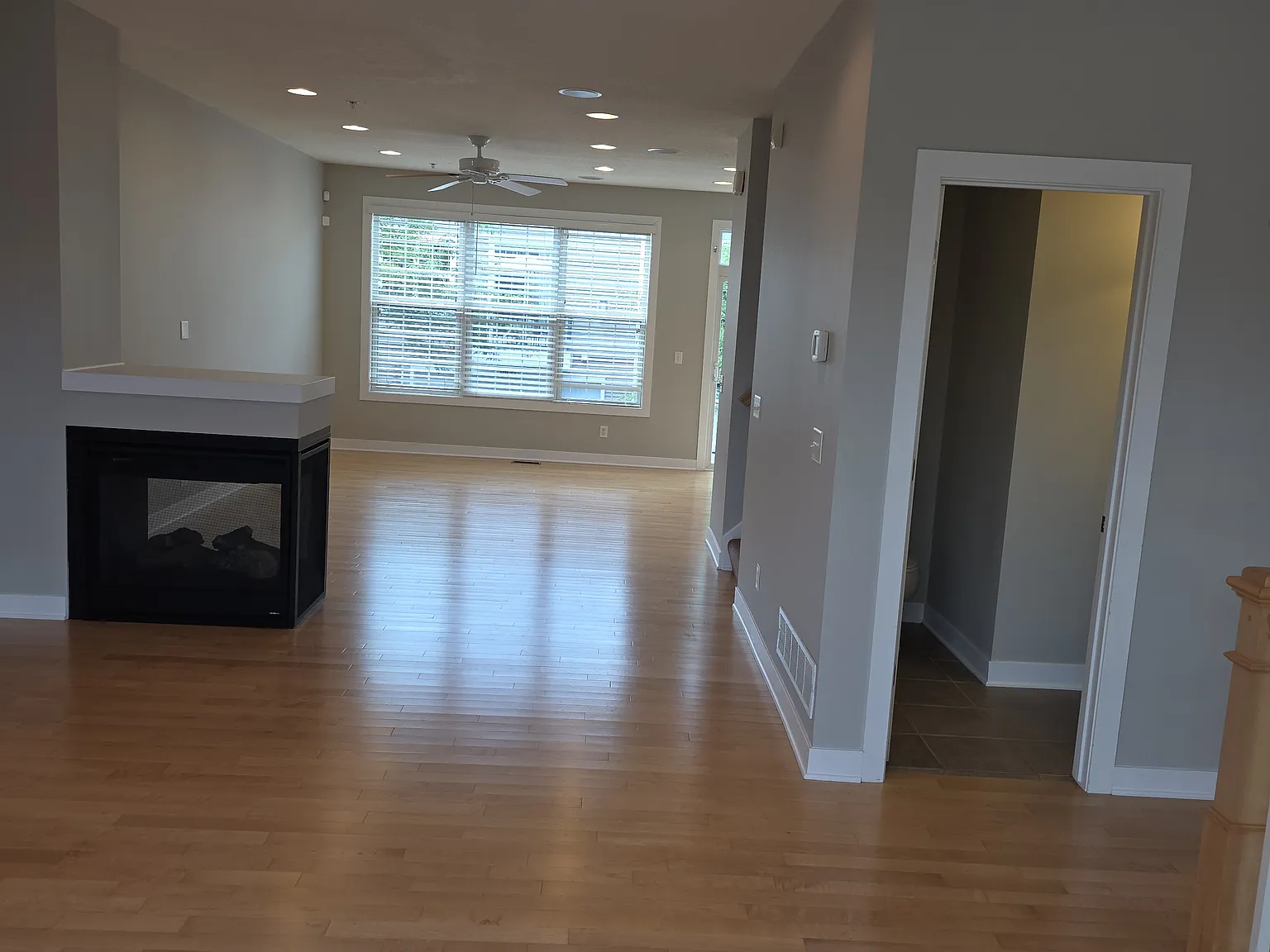 3 bed, 3.5 bath, 1912 sqft, $2,745 — Photo 1