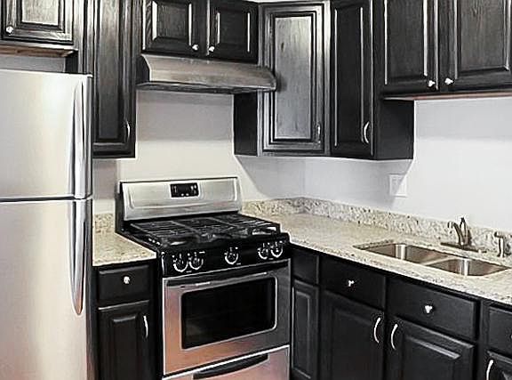 3rd image of 9S060 Lake Dr APT 12-207