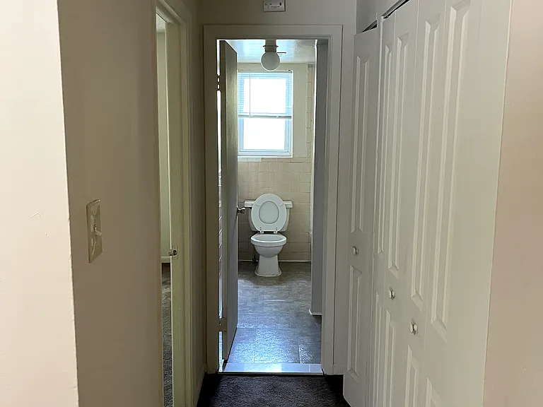 Amber Court — Photo 3