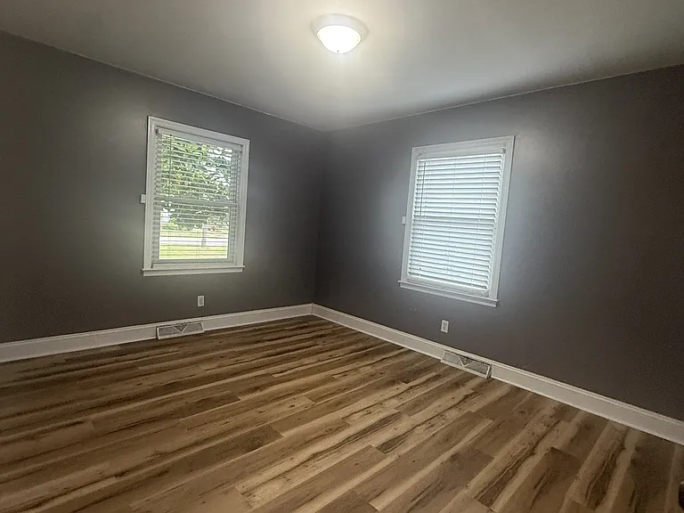 503 N Lincoln St — Photo 9