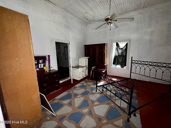 4th image of 315 S Pine Street