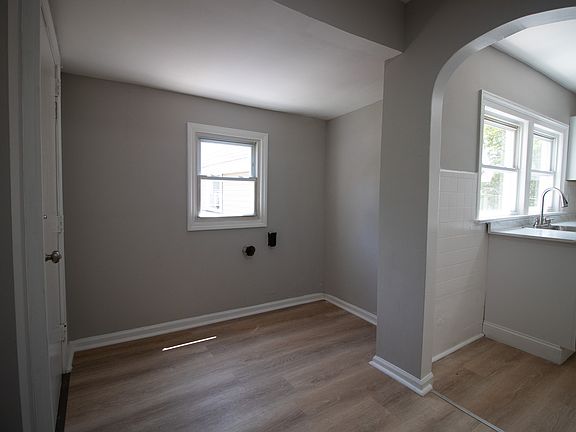 3rd image of 431 Greenwich Ave #2B