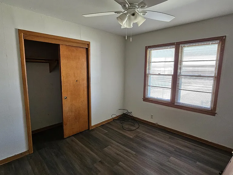 920 S San Pablo Ln — Photo 4