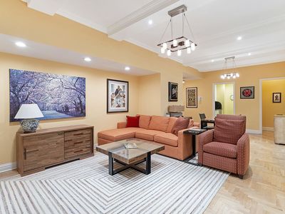 100 Central Park S APT 3E, New York, NY, 10019