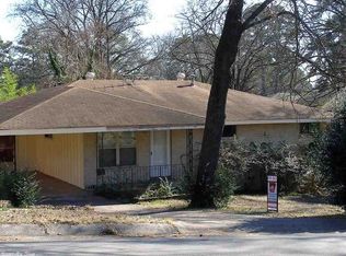 4 Berkshire Dr, Little Rock, AR 72204