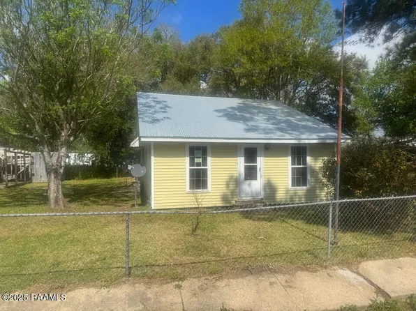 713 Felix St, Jeanerette, LA 70544