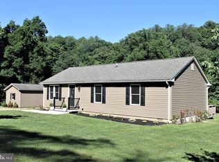 642 Thompson Hollow Rd, Bentonville, VA 22610