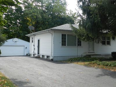 13593 Seco Blvd, Burton, OH, 44021