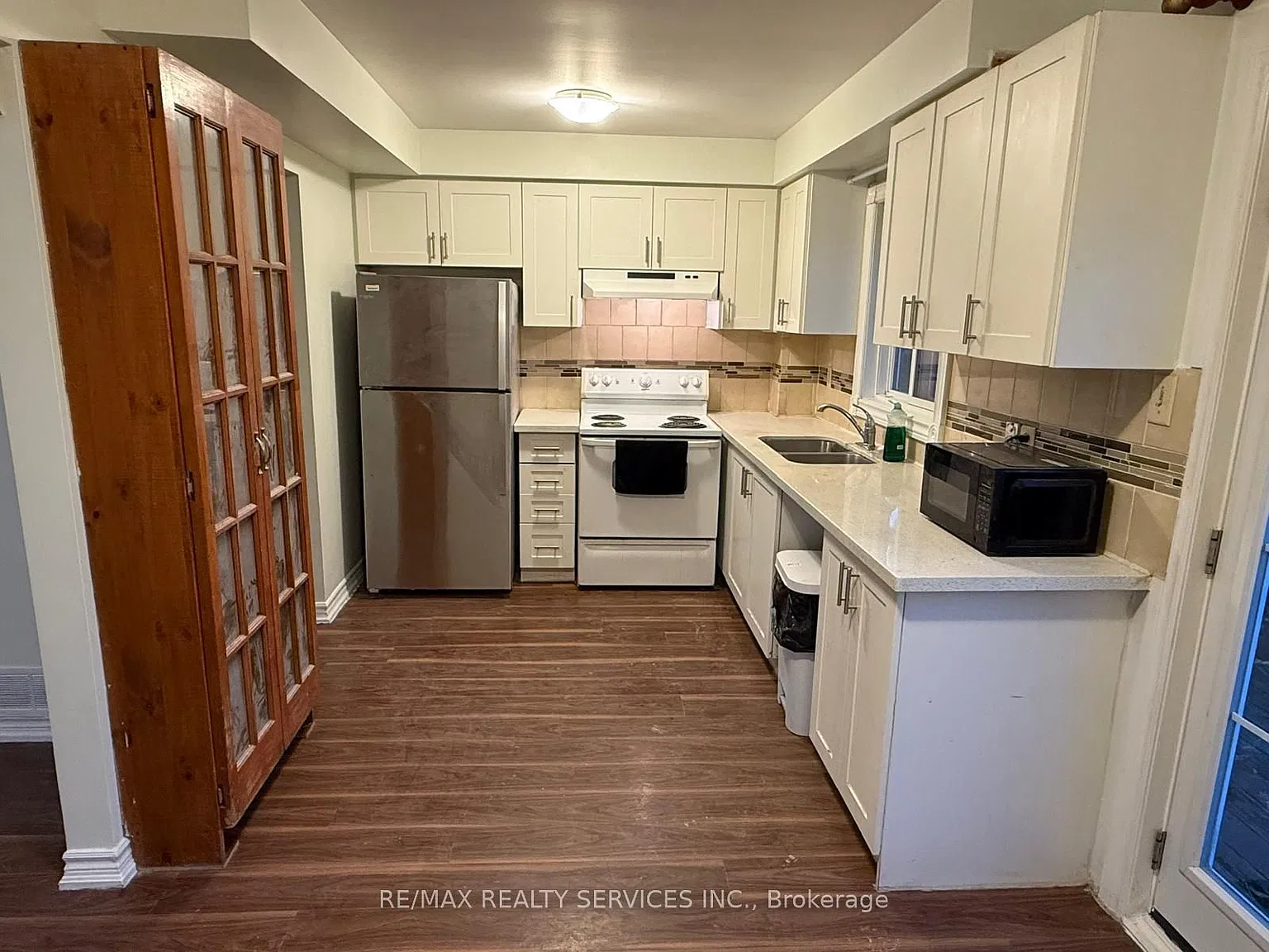 2 bed, $2,300 — Photo 2