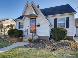 513 Columbus St, Sun Prairie, WI 53590