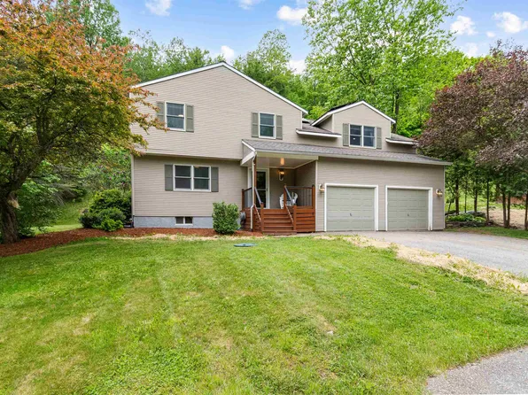 697 East Hill Road, Richmond, VT 05477