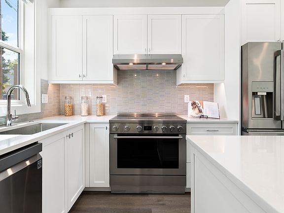 2nd image of 9061 Meridian Pl N