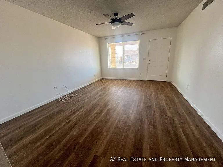 6421 W Carol Ave — Photo 9
