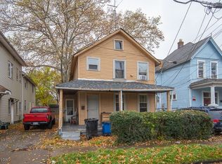 3320 W 31st St, Cleveland, OH 44109
