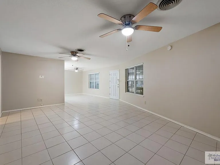 1500 Palm Valley Dr — Photo 5
