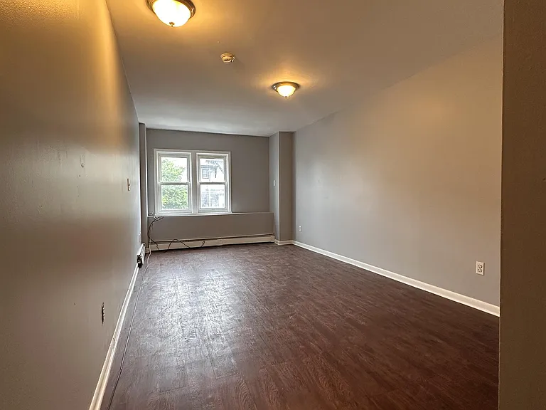 311 Clinton Ave #309 — Photo 5