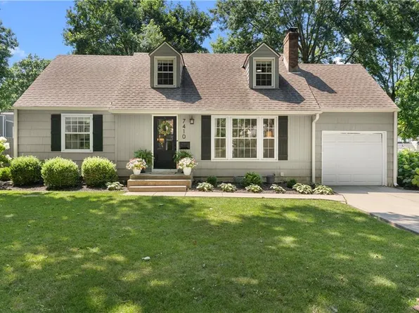 7410 Delmar St, Prairie Village, KS 66208