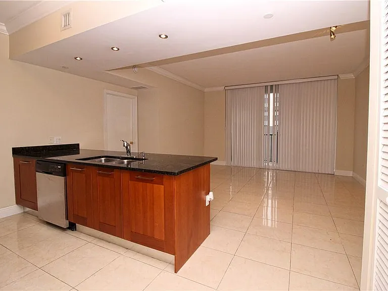 4100 Salzedo St #512 — Photo 4