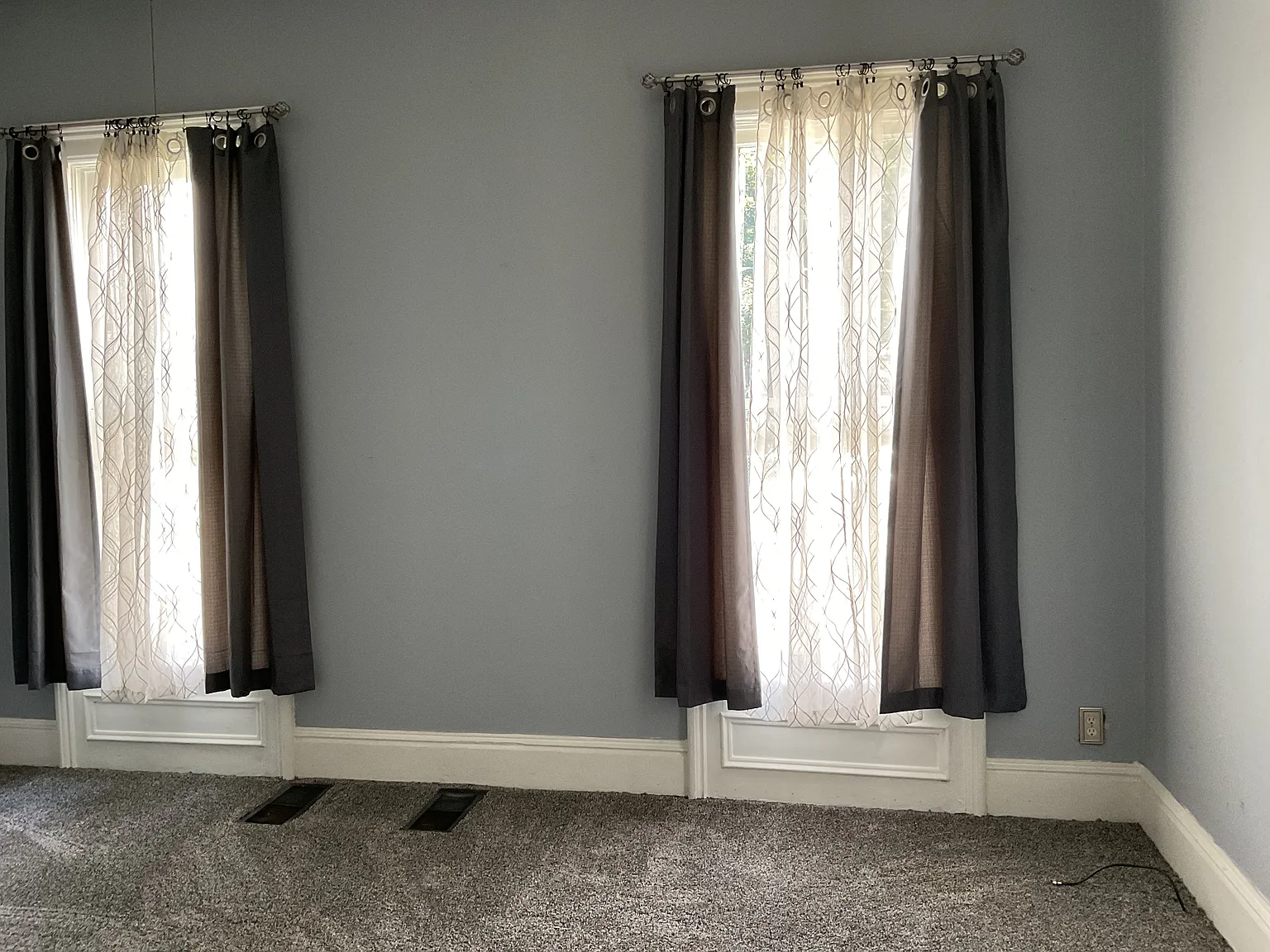 2 bed, 1000 sqft, $1,300 — Photo 3