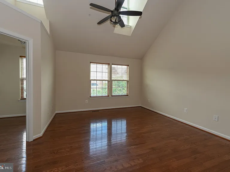 3707 Hansberry Ct NE — Photo 8
