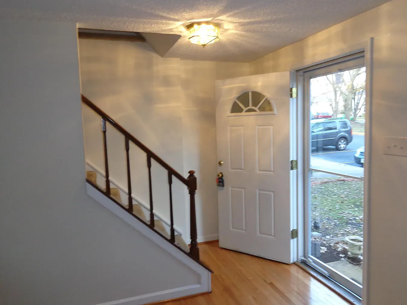 8190 Curving Creek Ct photo 1