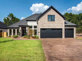 118 Abington Dr, Little Rock, AR 72223