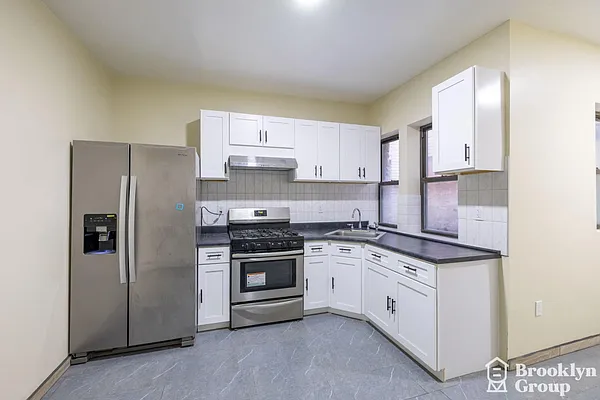 Rented by Brooklyn Group | media 10