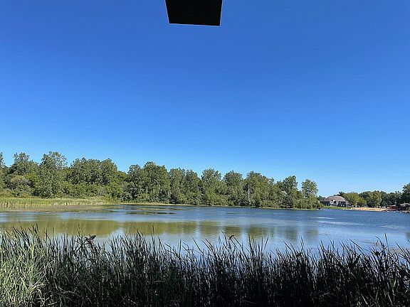 4th image of 4440 Arrow Ct