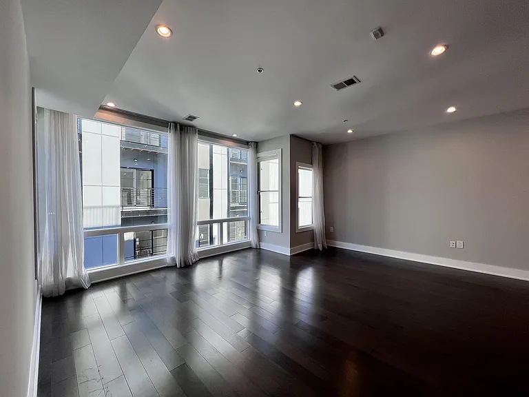340 Adams St NE #302 — Photo 20