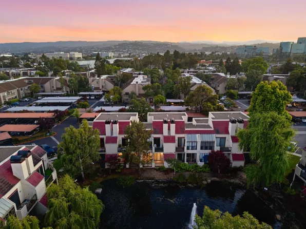 126 Shorebird Cir, Redwood City, CA 94065