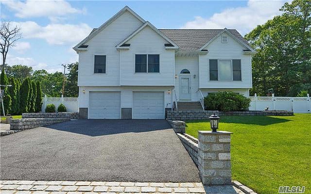 1st image of 97 Samantha Dr