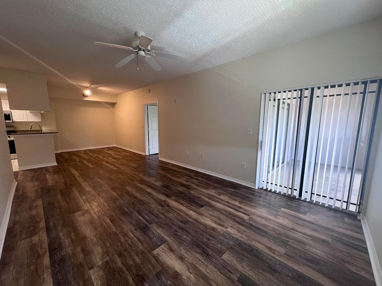 2 bed, 2.0 bath, 1092 sqft, $2,450 — Photo 1