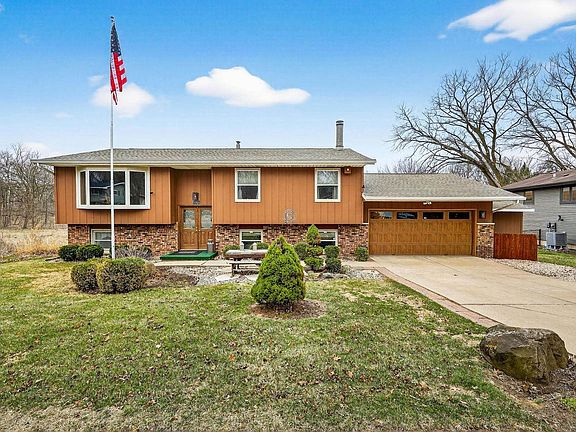 2nd image of 5345 Queensbridge Road