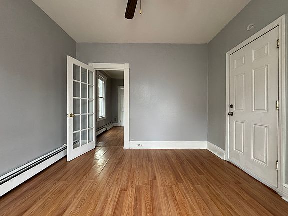 3rd image of 955 Baldwin St #1N