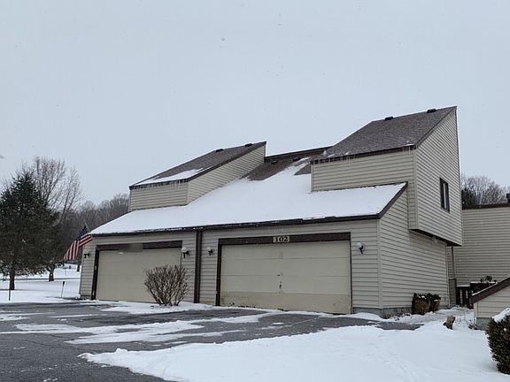 2nd image of 102 Woburn Dr