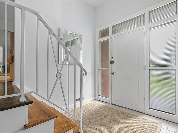 2nd image of 22 Copper Beech Cir