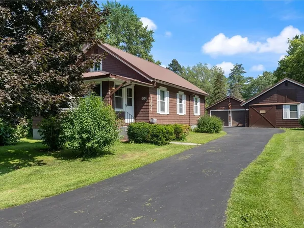 104 Randall Ter, North Syracuse, NY 13212