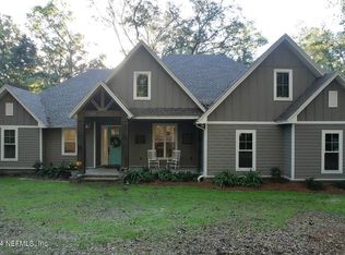 5420 Hidden Oaks Ln, Macclenny, FL 32063