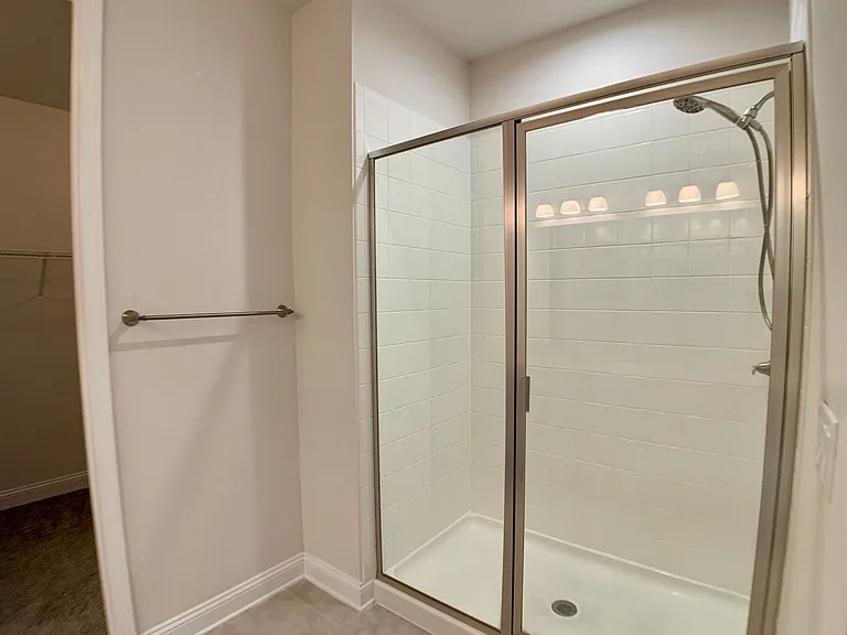 1499 Tropical Pine Cv — Photo 24