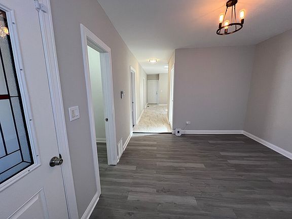 2nd image of 5337 S Fairfield Ave #1