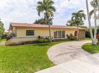 9874 SW 27th Ter, Miami, FL 33165