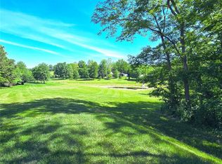 2101 Hillview Rd, Liberty, MO 64068