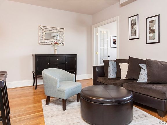 5th image of 2814 Kensington Ave Unit 12