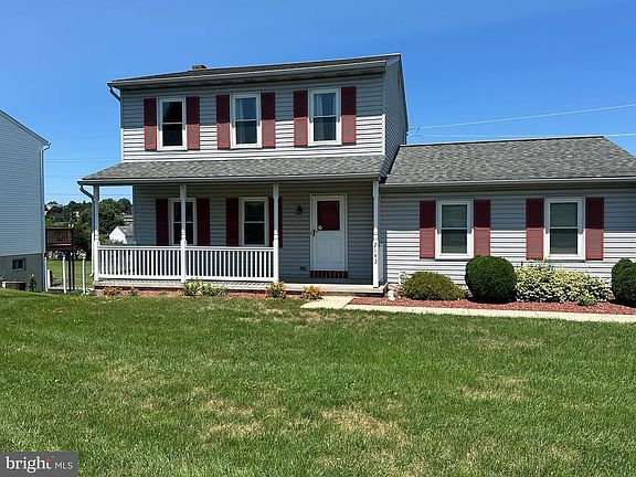 3rd image of 2143 Sheri Ln