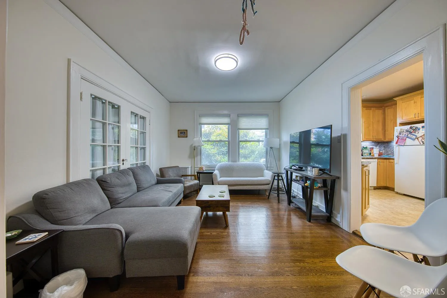 2901 Buchanan St - Photo 4
